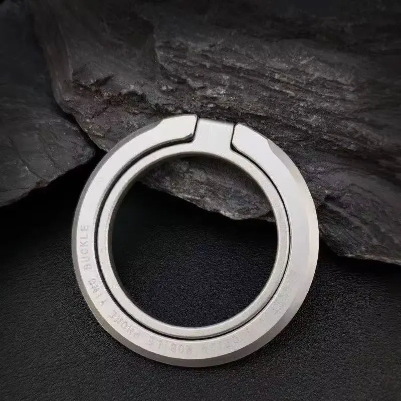 CF Magnetic Ring Light — clipped to phone during video call